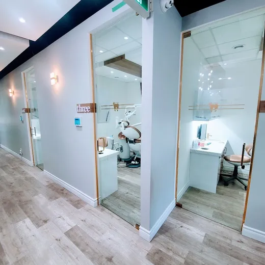 247 King Dental reviews