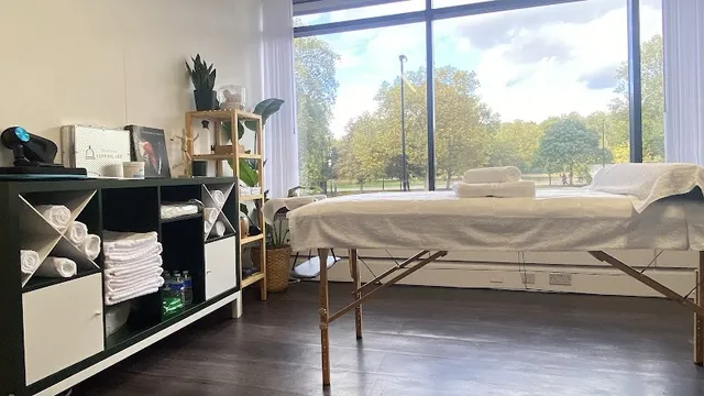 ME Therapy Hyde Park reviews