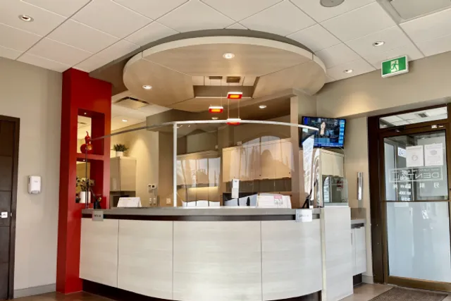 Centre & 12th Dental Clinic Calgary reviews