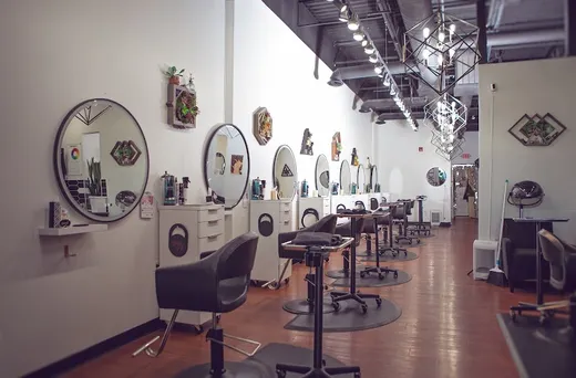 Lumos Nox Salon reviews