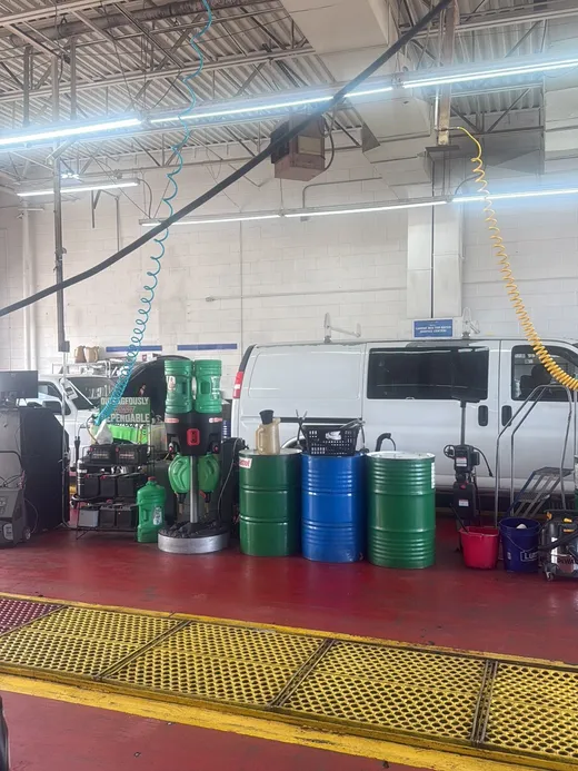 EZ LUBE Oil Change reviews