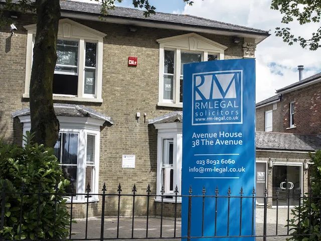 RM Legal Solicitors LLP reviews