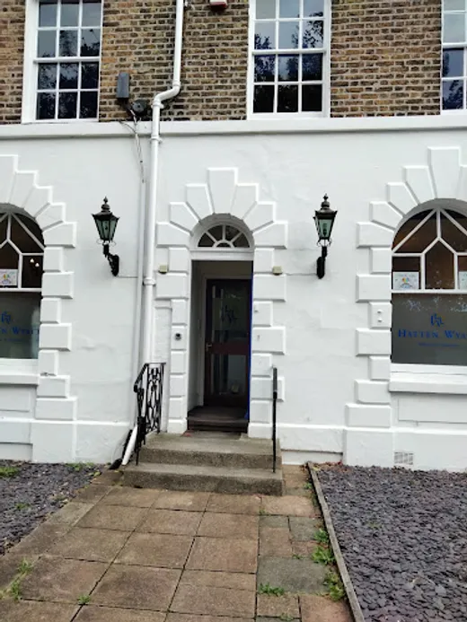 Hatten Wyatt Solicitors & Advocates reviews