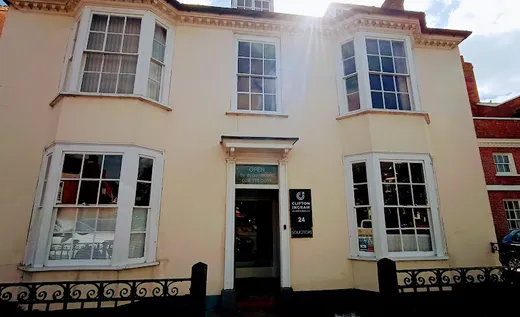 Clifton Ingram - Wokingham reviews