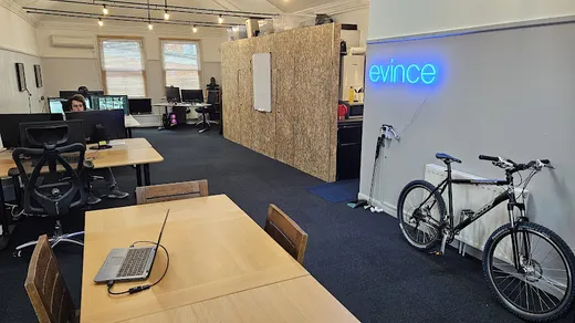 evince reviews