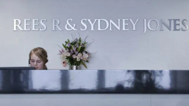 Rees R & Sydney Jones Solicitors reviews
