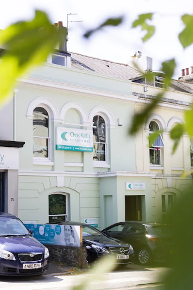 CHRIS KALLIS SOLICITORS reviews