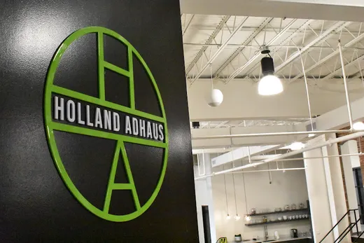 Holland Adhaus reviews