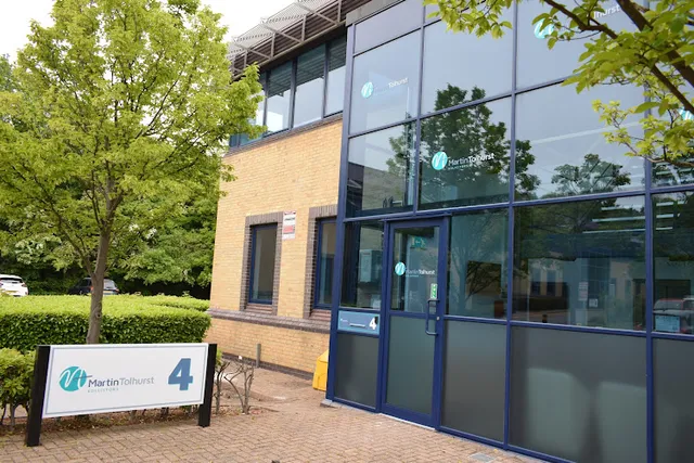 Martin Tolhurst Solicitors reviews