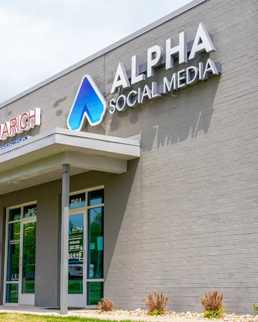 Alpha Social Media reviews
