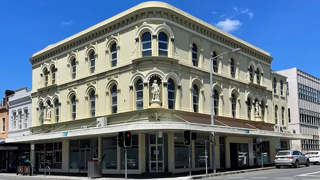 Simmons Wolfhagen Lawyers Launceston reviews