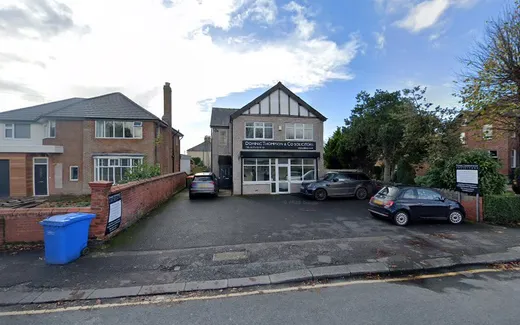 Dominic Thompson & Co Solicitors reviews