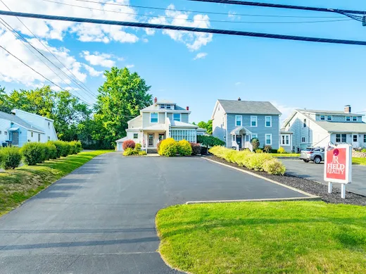 Field Realty reviews