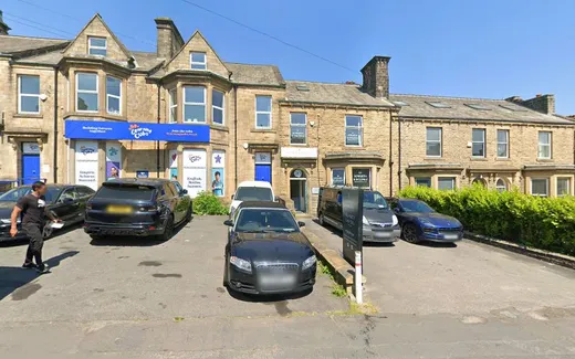 Howarth and Hollings reviews