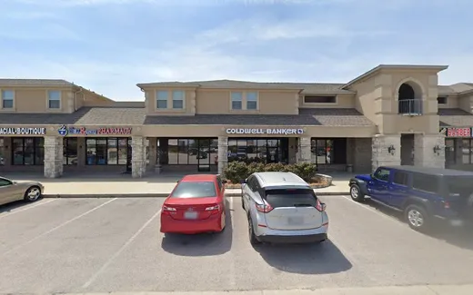 Yvette Hernandez at Veterans Lending Group reviews