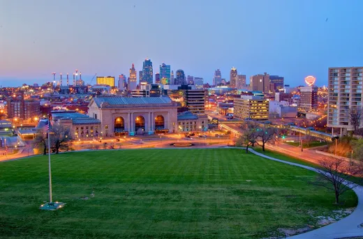 Lee McLain, Kansas City Mortgage Loan Officer reviews